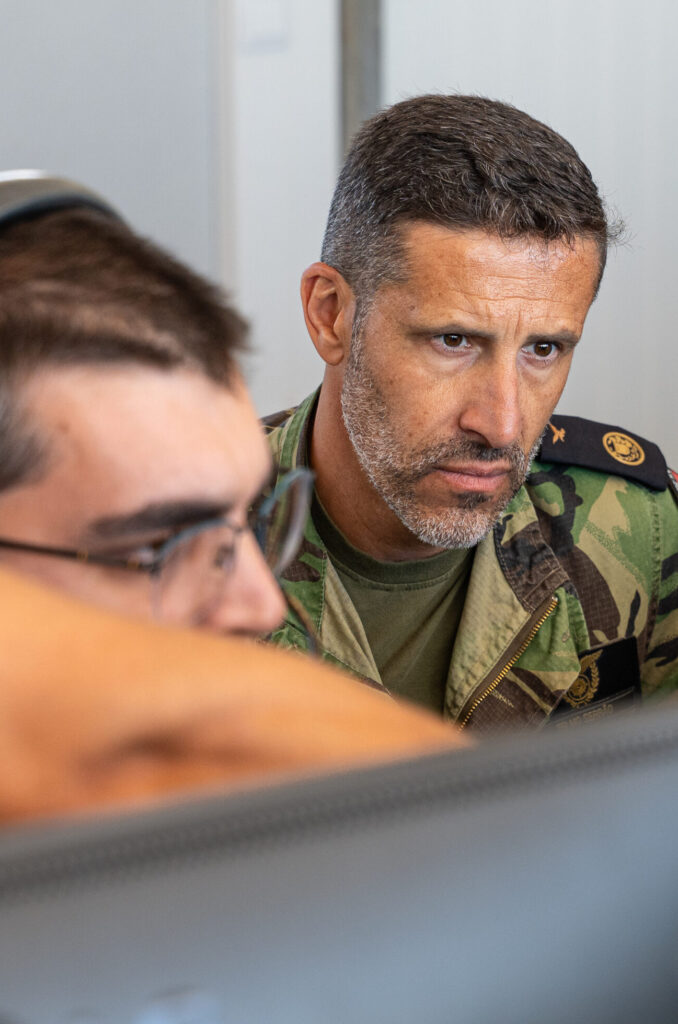 TEKEVER signs contract with the Portuguese Air Force to supply the AR5 system